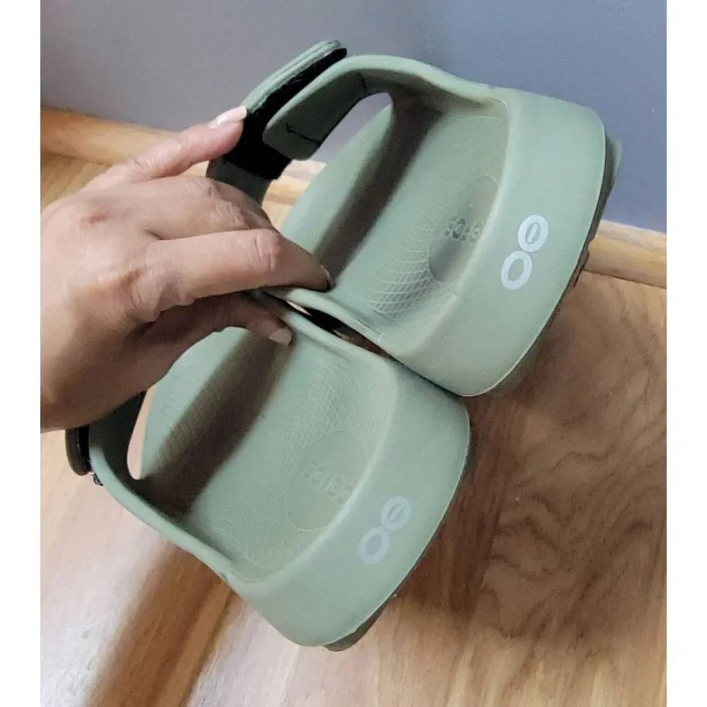 OOFOS OOahh Sport Flex Slide Sandal M6/W8